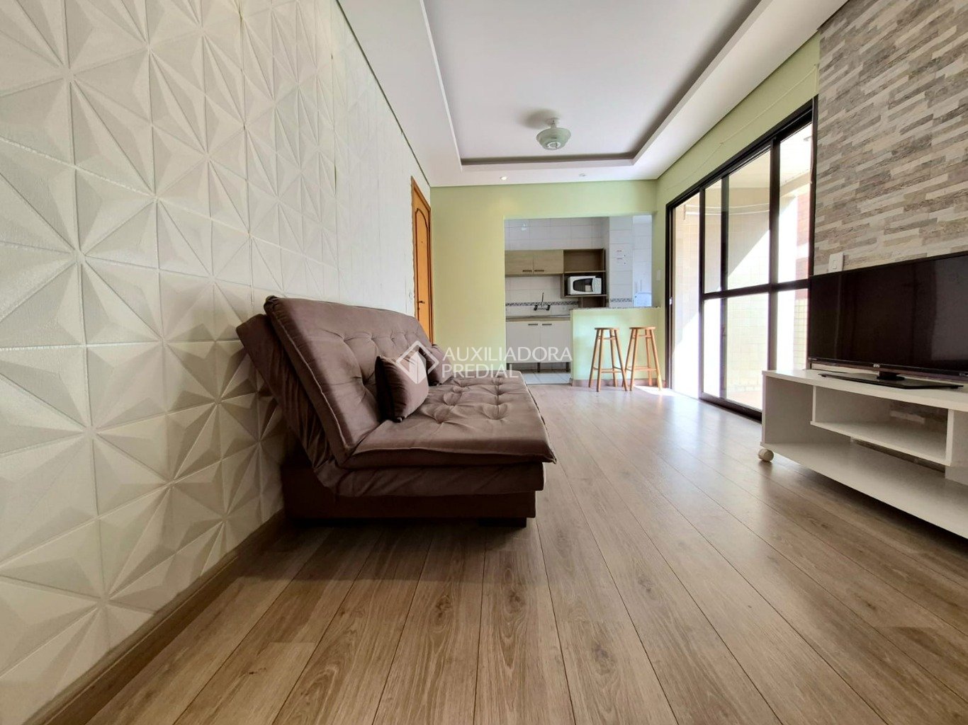 Apartamento com 1 quarto e 40m² à venda em Bigorrilho, Curitiba. (3 / 10)