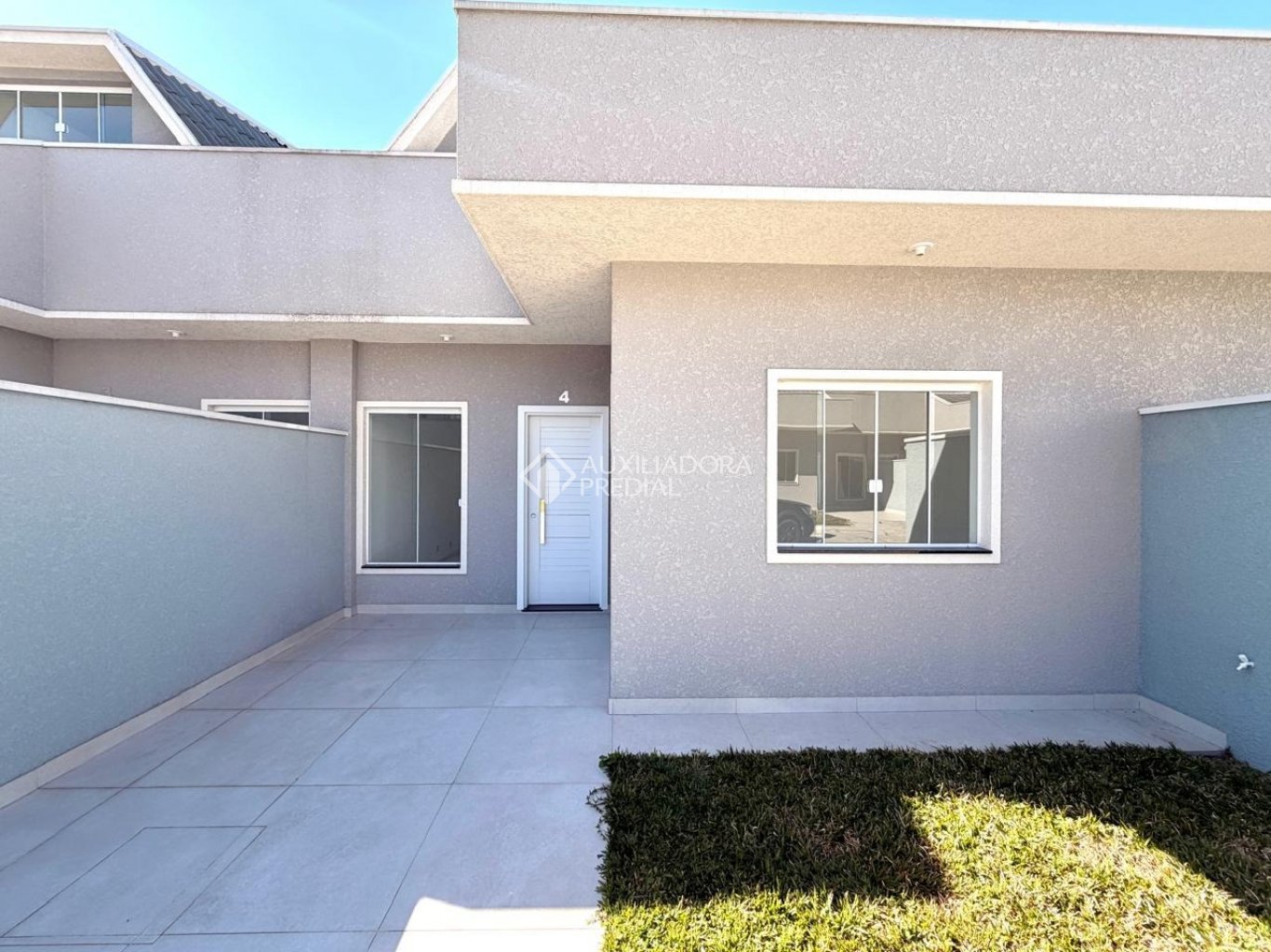 Casa em Condomínio com 3 quartos e 75m² à venda em Sítio Cercado, Curitiba. (1 / 10)