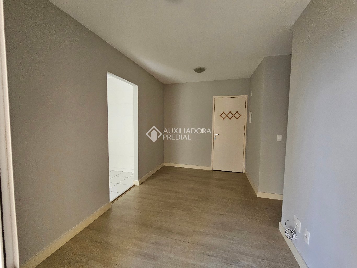 Apartamento com 2 quartos e 53m² à venda em Tingui, Curitiba. (3 / 10)