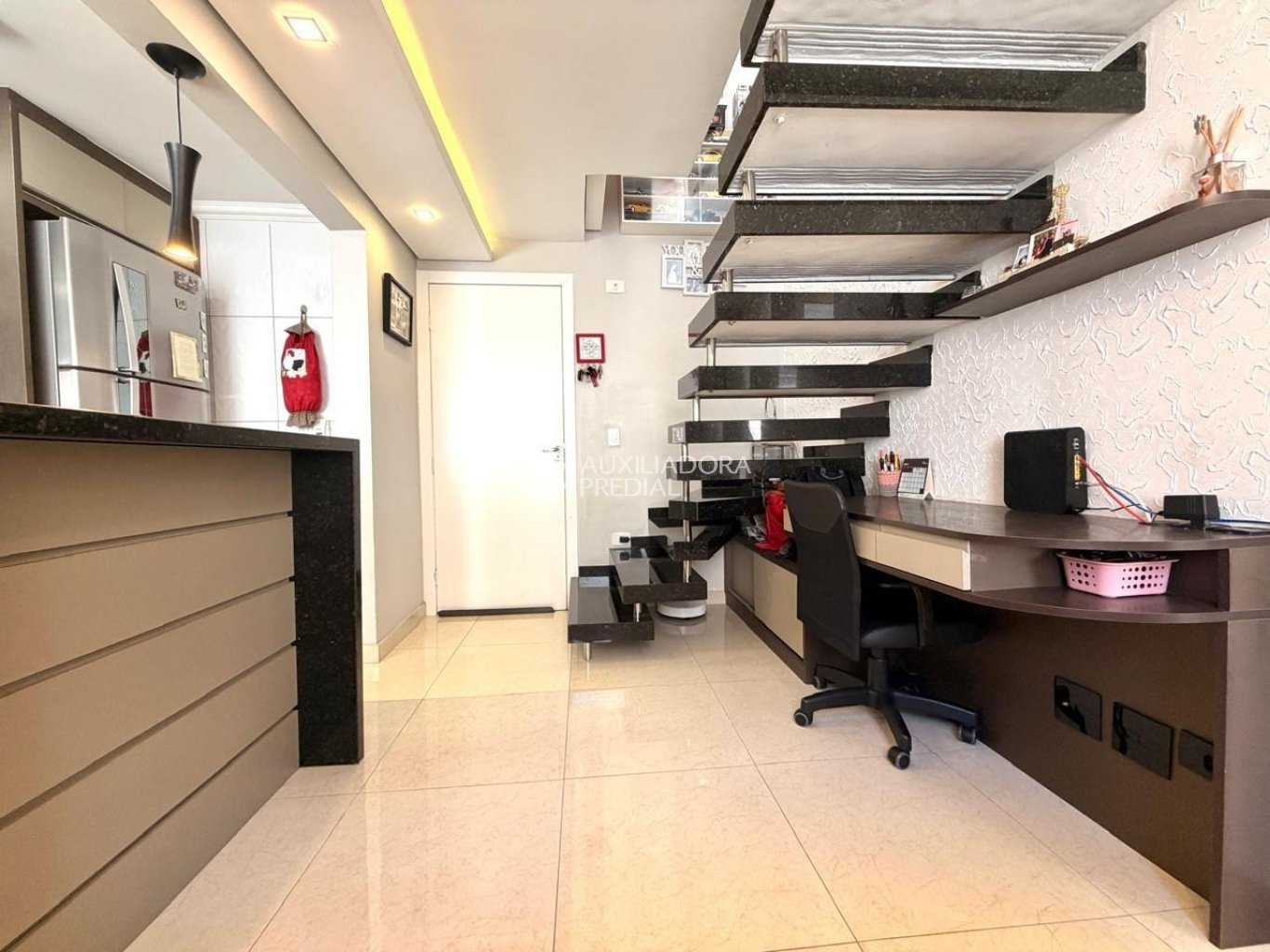 Cobertura com 2 quartos e 139m² à venda em Capão Raso, Curitiba. (3 / 10)