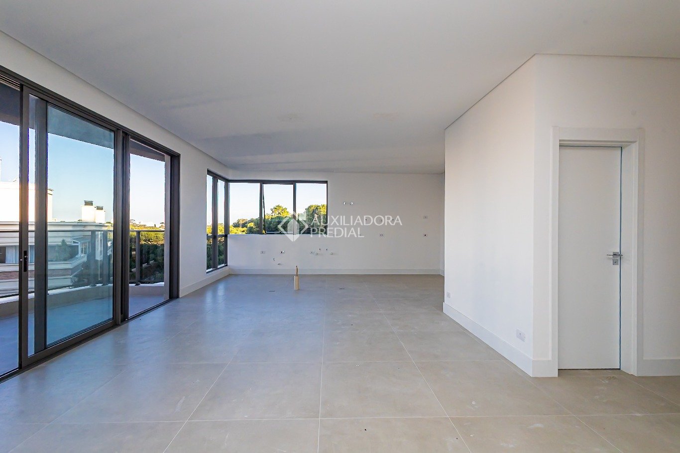 Cobertura com 3 quartos e 284m² à venda em Mossunguê, Curitiba. (2 / 10)