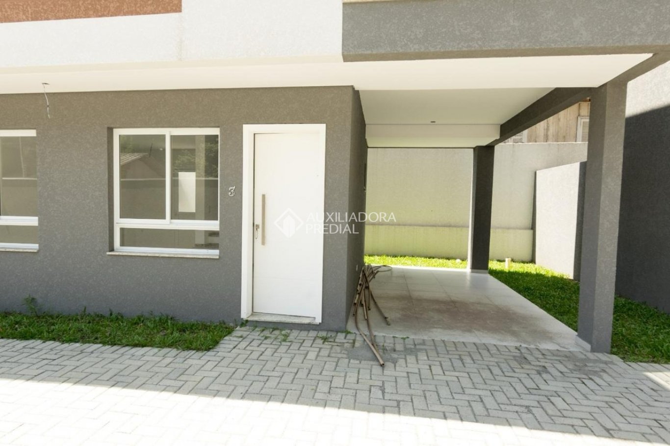 Sobrado com 3 quartos e 103m² à venda em Santo Inácio, Curitiba. (3 / 10)