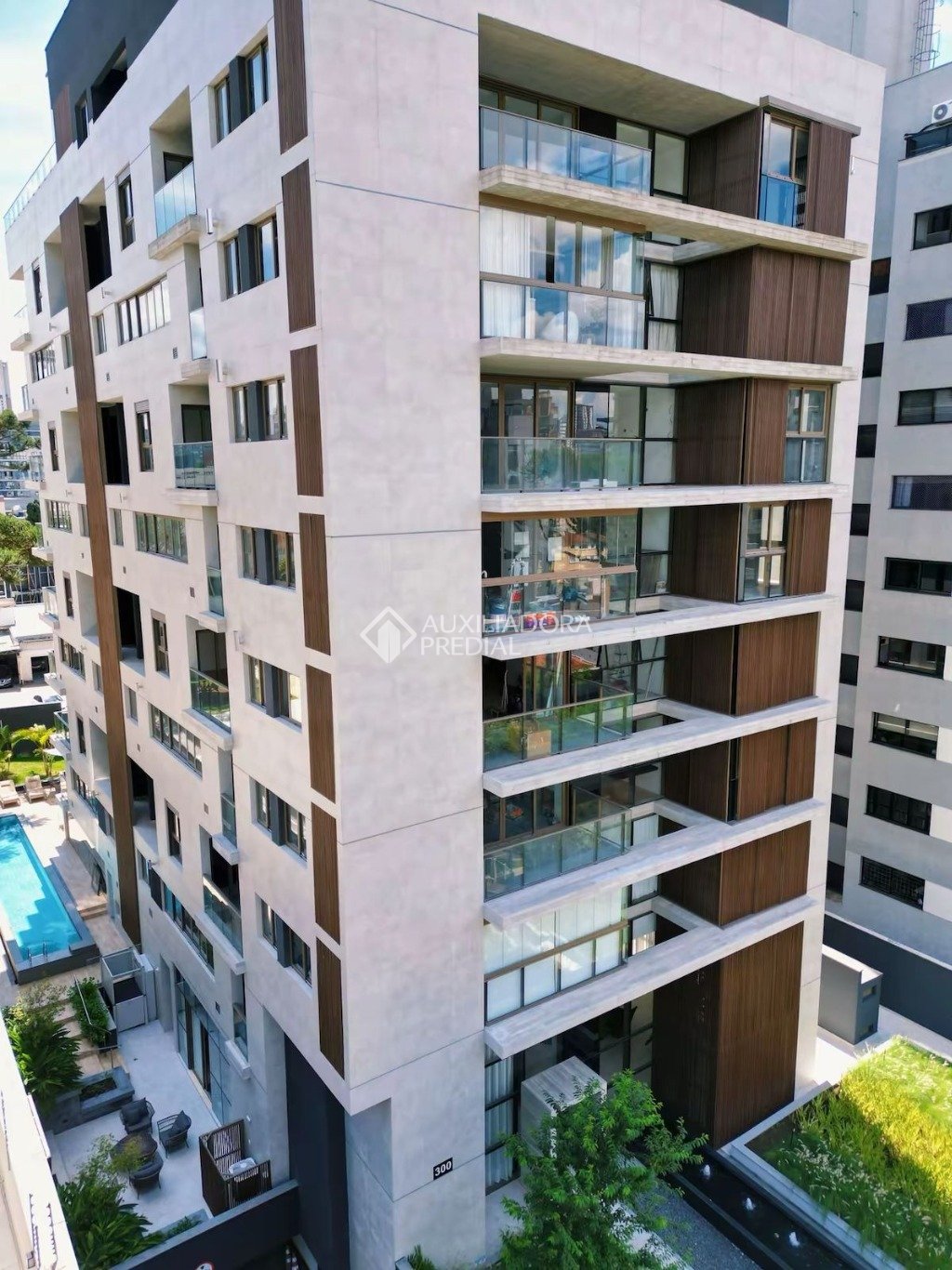 Apartamento com 2 quartos e 66m² à venda em Água Verde, Curitiba. (1 / 10)