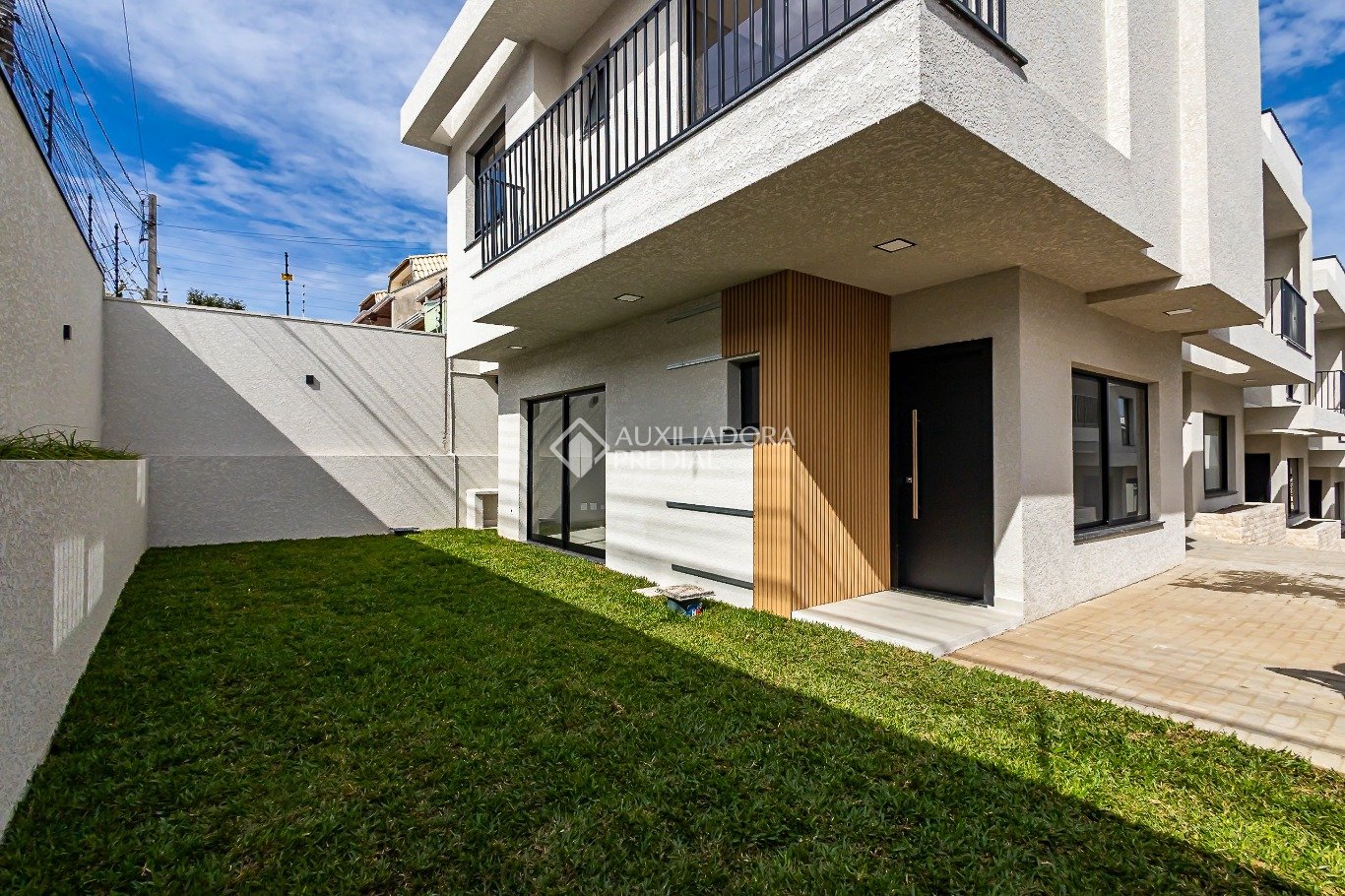 Sobrado com 3 quartos e 115m² à venda em São Braz, Curitiba. (1 / 10)