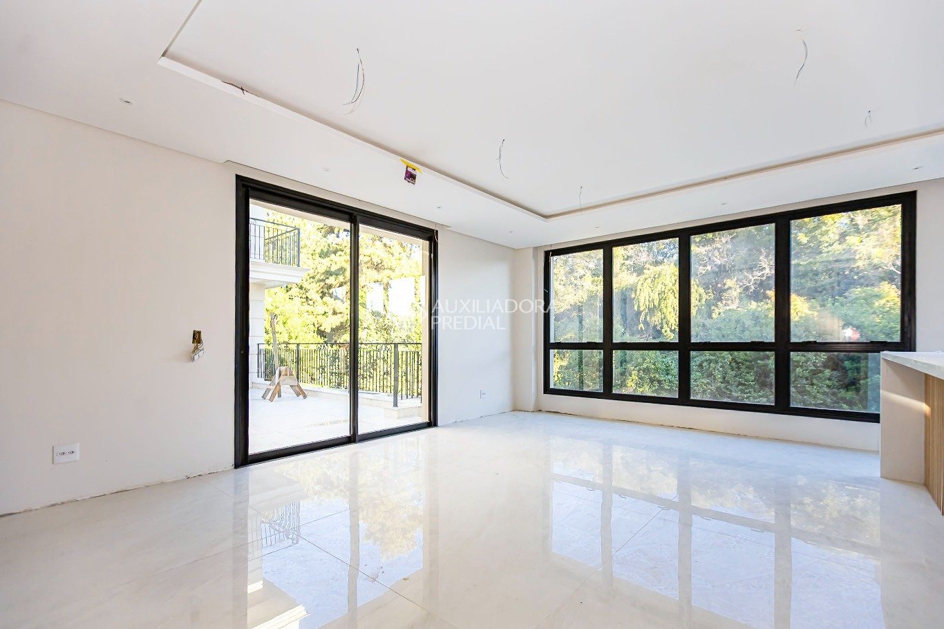 Casa em Condomínio com 3 quartos e 199m² à venda em Pilarzinho, Curitiba. (2 / 10)