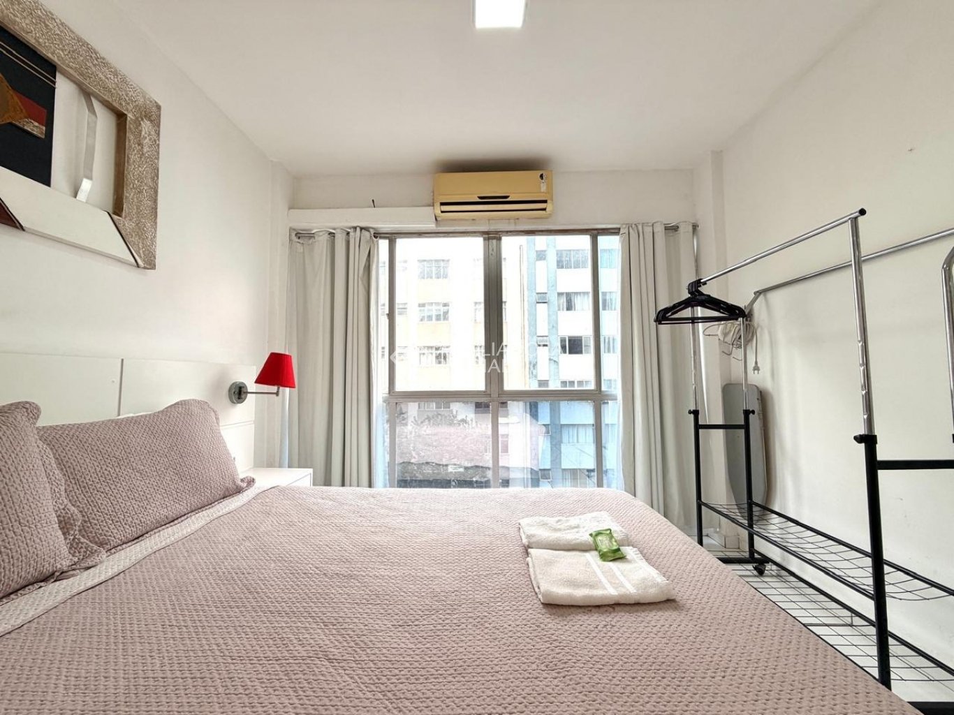 Studio com 1 quarto e 24m² à venda em Centro, Curitiba. (3 / 10)