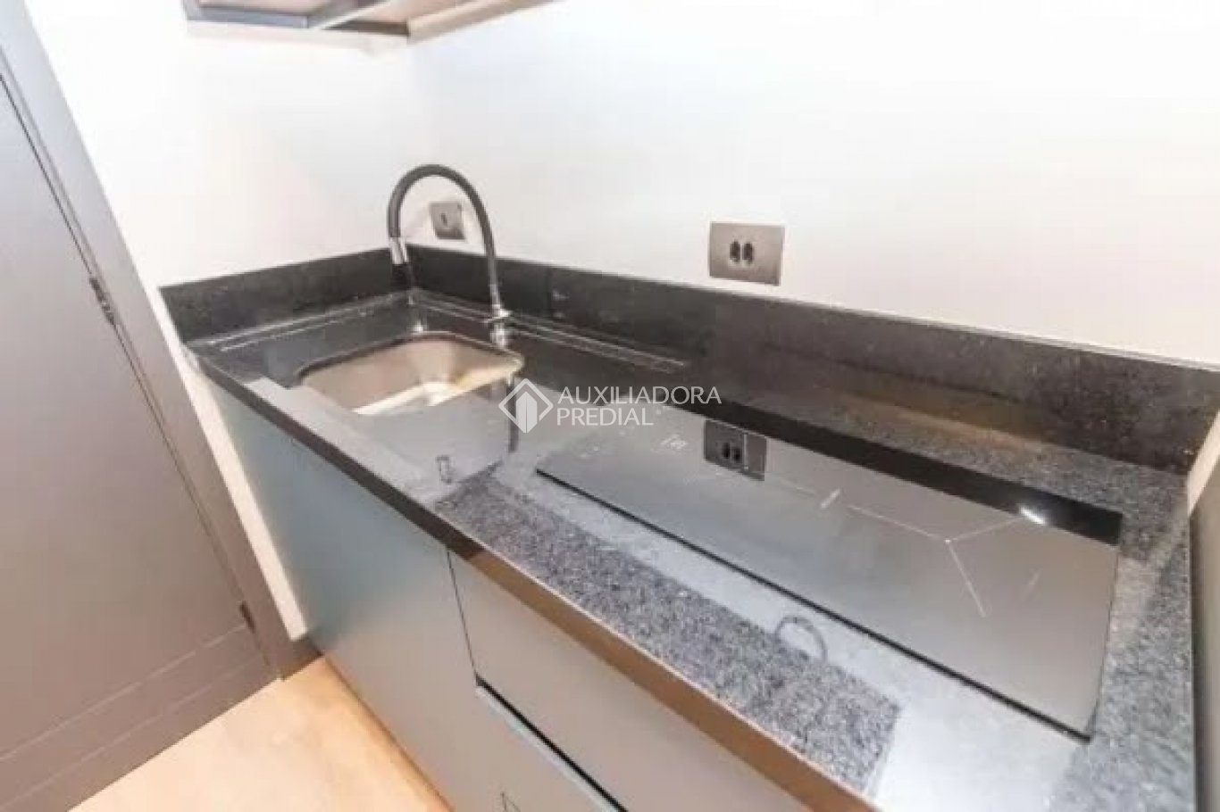 Studio com 1 quarto e 20m² à venda em Água Verde, Curitiba. (3 / 10)