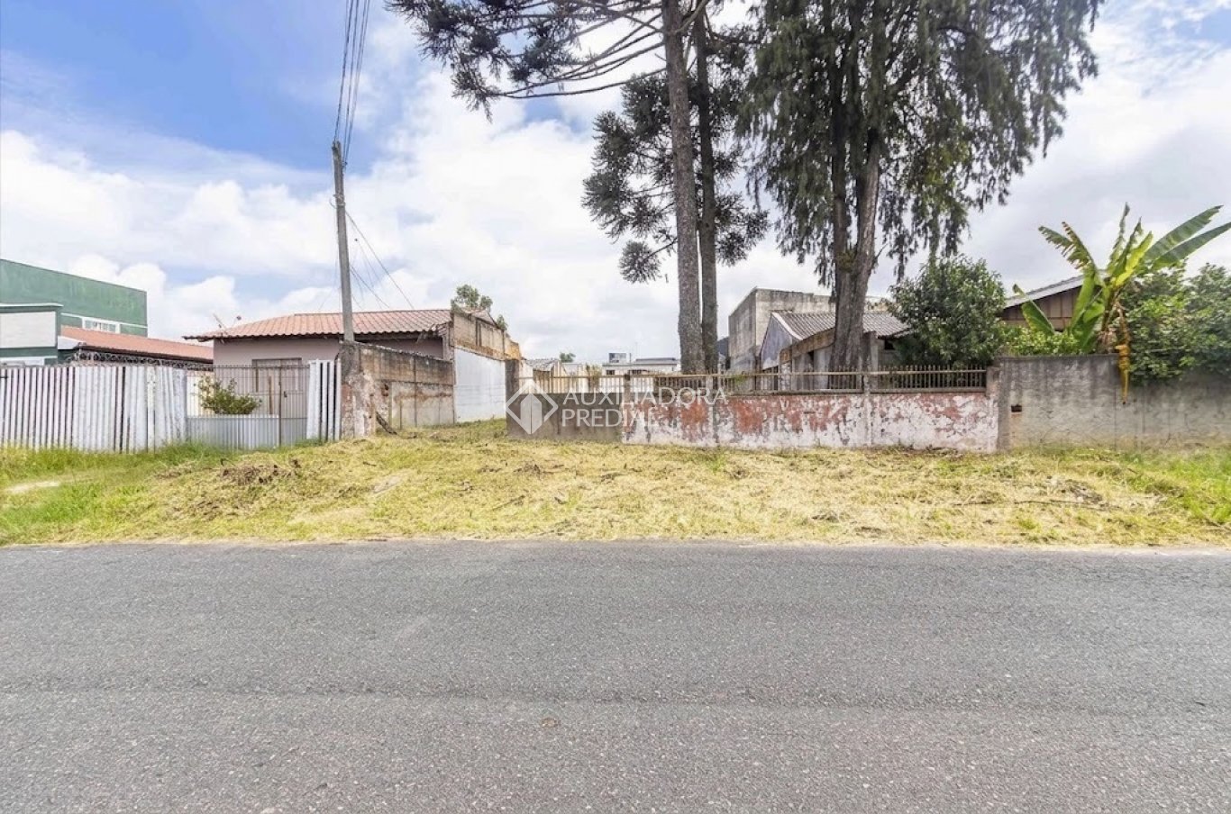 Terreno à venda em Pinheirinho, Curitiba. (2 / 10)