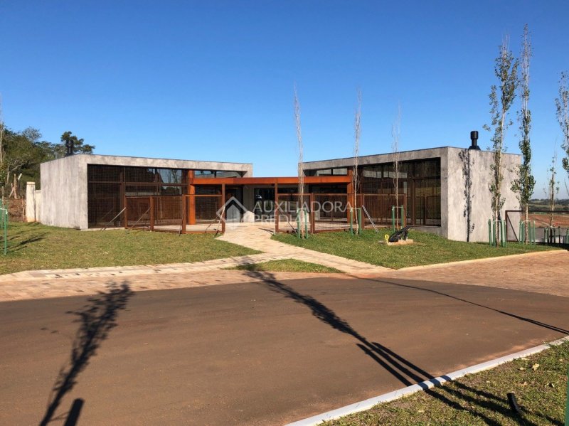 Casa de Condomínio na Estrada Lomba do Vadeco, Paragem dos Verdes